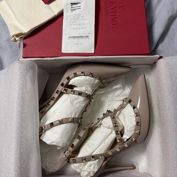 NIB Valentino Heels - Box, dustbag, receipt included - Picture 3 of 8